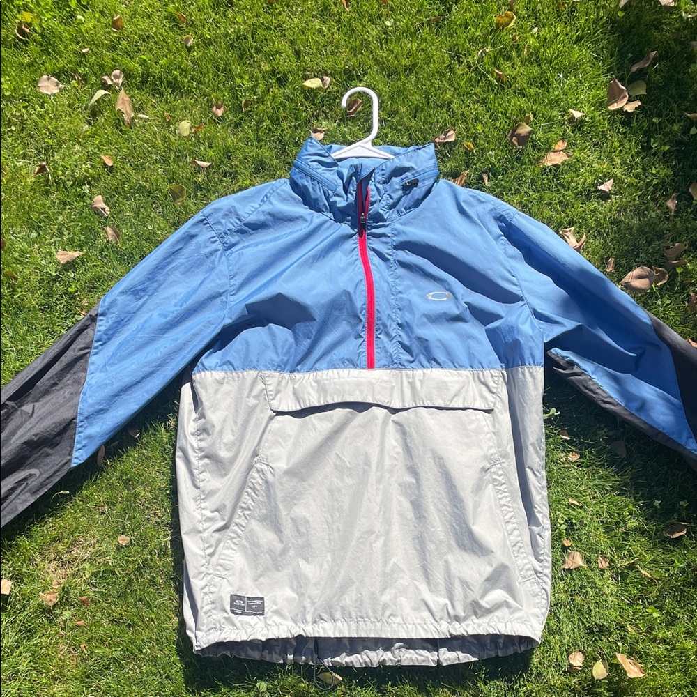 Oakley Men’s Half zip Hooded windbreaker
